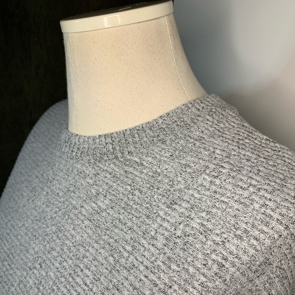 Dynamite Women’s Sweater - Picture 2 of 4